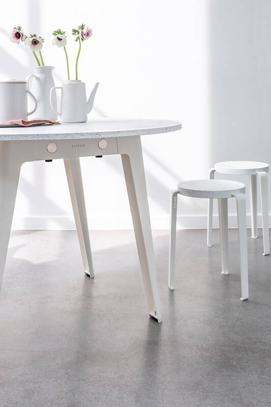 Table NEW MODERN Plastique Recyclé Ø 110 Vert Romarin TIPTOE