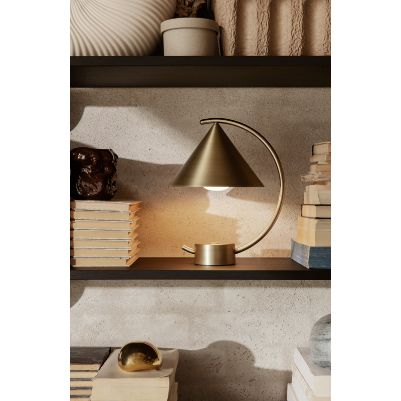Lampe à poser MERIDIAN Laiton FERM LIVING