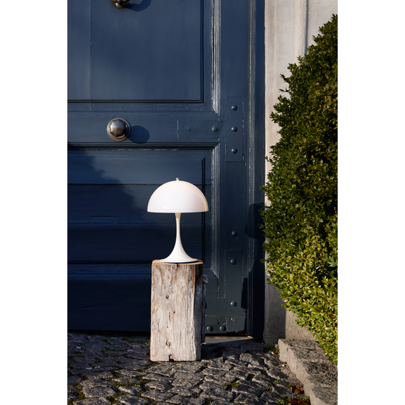 Lampe à poser PANTHELLA 250 PORTABLE Blanc opalin LOUIS POULSEN