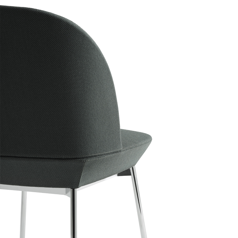Chaise OSLO Vert 990/ chrome MUUTO