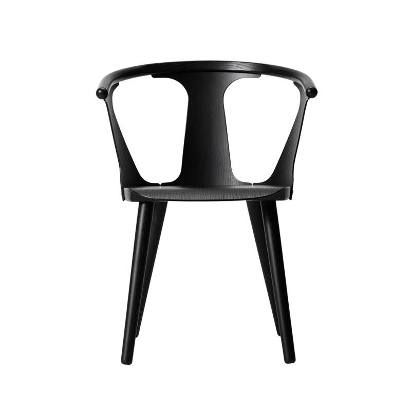Chaise IN BETWEEN SK1 Noir AND TRADITION
