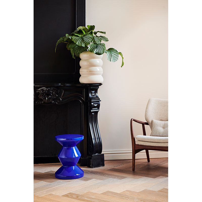 Tabouret ZIG ZAG Bleu foncé POLS POTTEN