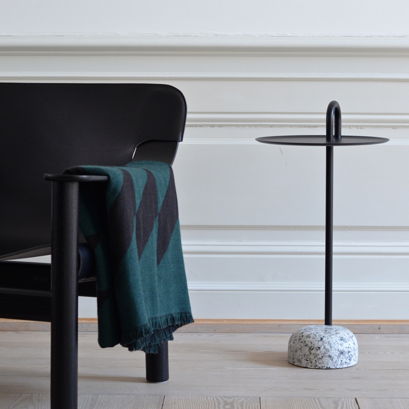 Table d'appoint guéridon BOWLER Beige HAY