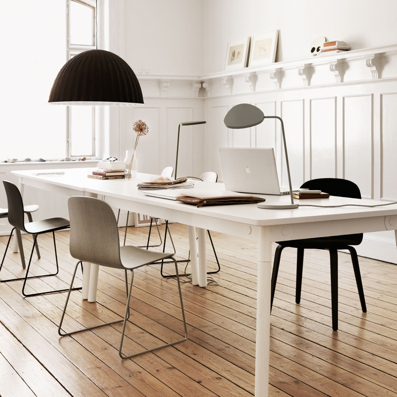 Lampe à poser LEAF TABLE LAMP Noir MUUTO