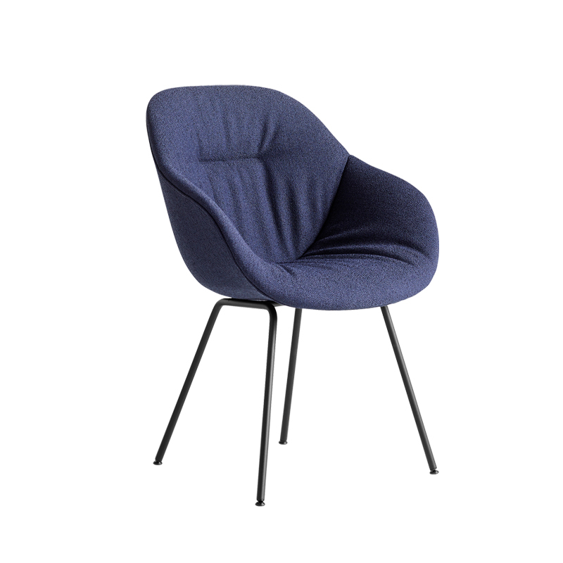 Chaise ABOUT A CHAIR AAC 127 SOFT Olavi 07/ noir HAY