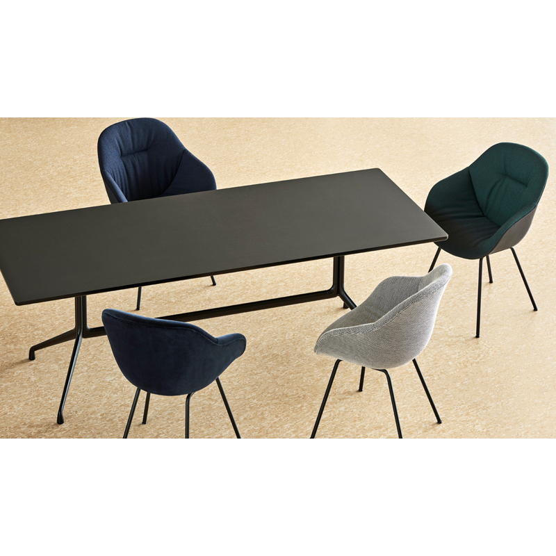 Chaise ABOUT A CHAIR AAC 127 SOFT Olavi 07/ noir HAY