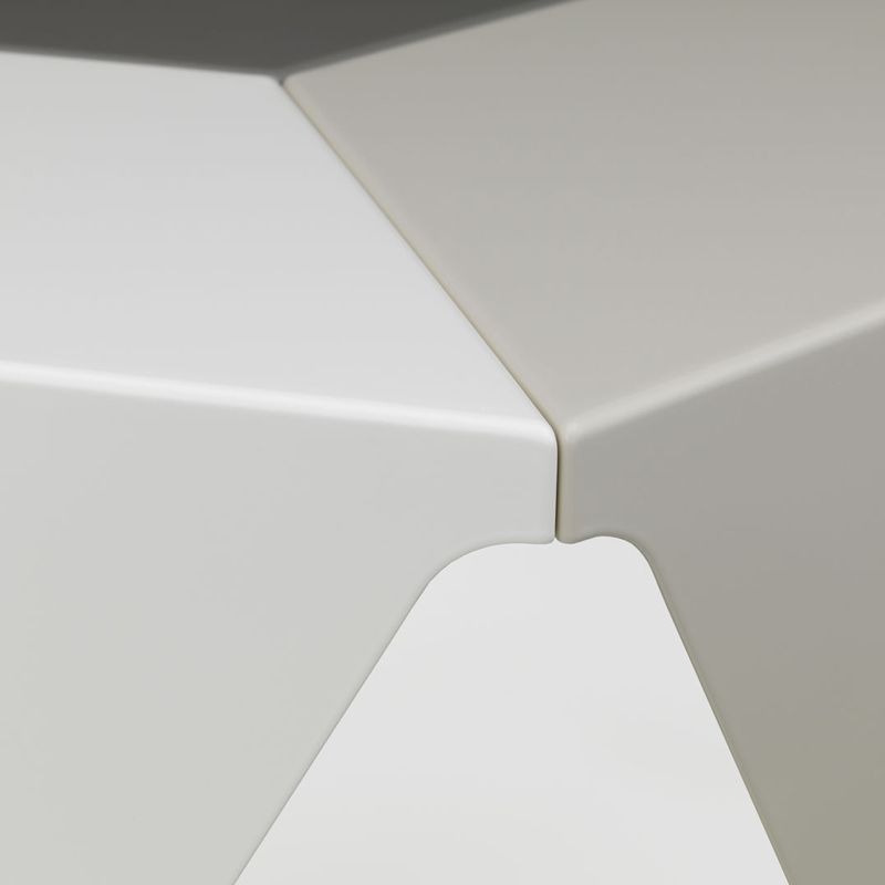 Table d'appoint guéridon PRISMATIC Gris clair 3 tons VITRA