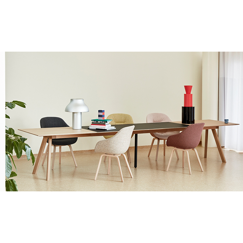 Table CPH 30 Rallonge 50x90 Lino blanc cassé/ noyer vernis à base d'eau HAY