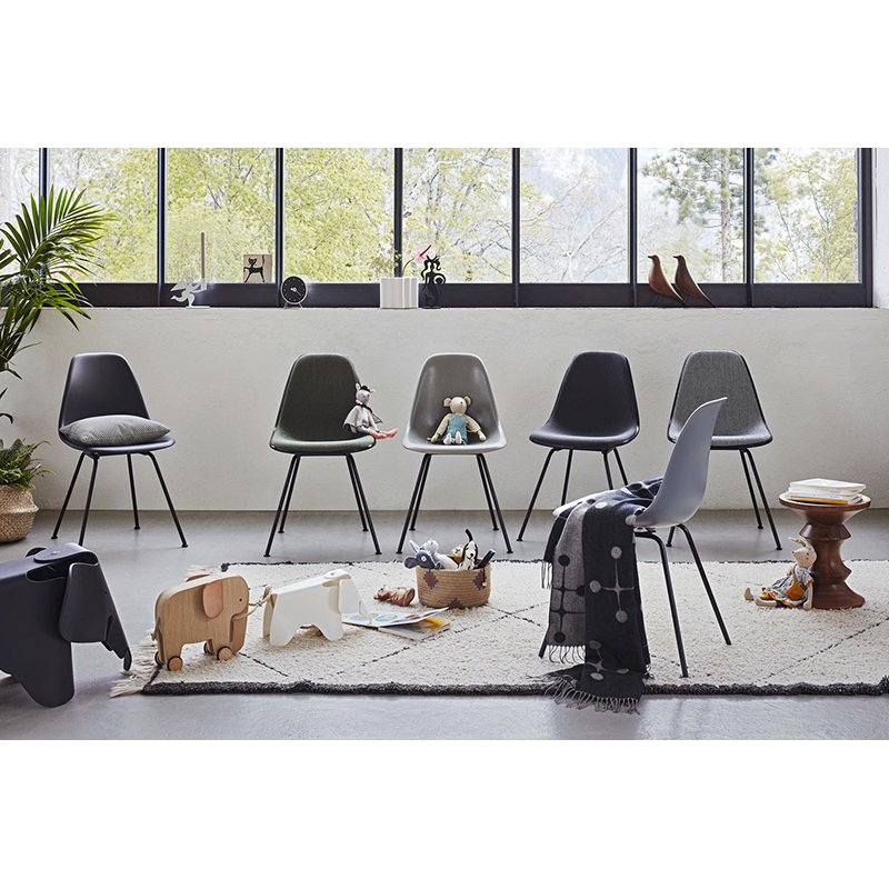 Chaise EAMES PLASTIC CHAIR DSX Gris galet RE VITRA