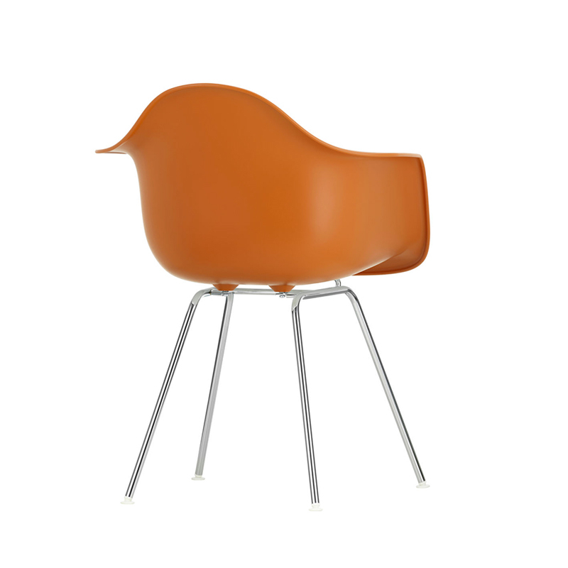 Chaise EAMES PLASTIC ARMCHAIR DAX Orange rouille RE VITRA