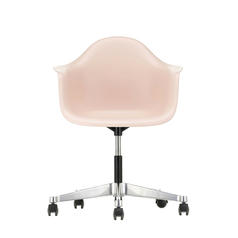 Fauteuil de bureau EAMES PLASTIC ARMCHAIR PACC Rose tendre RE VITRA
