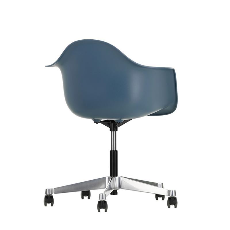 Fauteuil de bureau EAMES PLASTIC ARMCHAIR PACC Bleu de mer RE VITRA