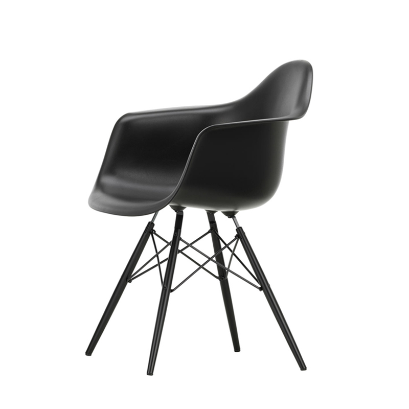 Chaise EAMES PLASTIC ARMCHAIR DAW Noir RE VITRA