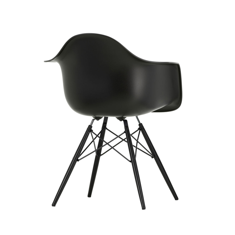Chaise EAMES PLASTIC ARMCHAIR DAW Noir RE VITRA