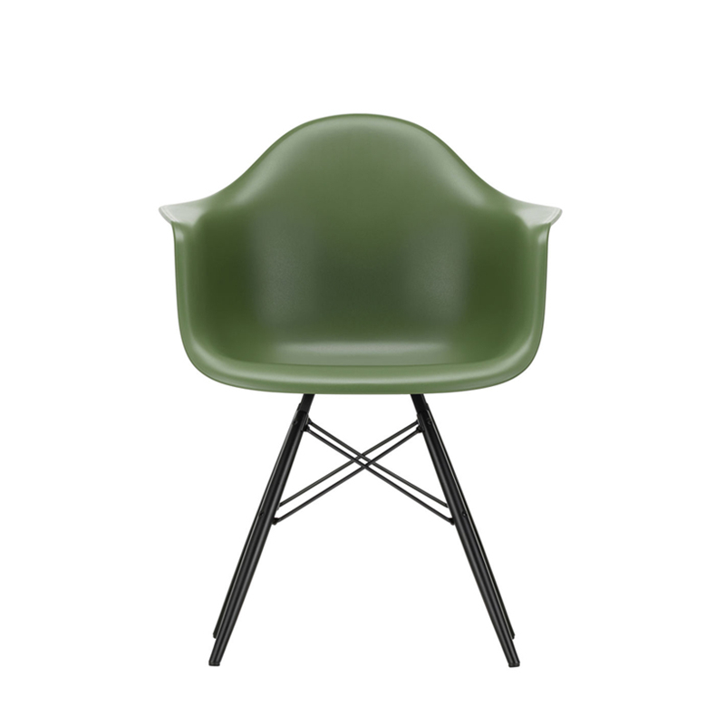 Chaise EAMES PLASTIC ARMCHAIR DAW Forêt RE VITRA