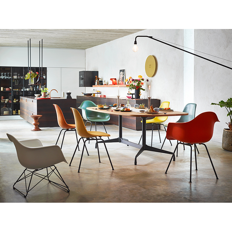 Fauteuil EAMES PLASTIC ARMCHAIR LAR Cotton white RE VITRA