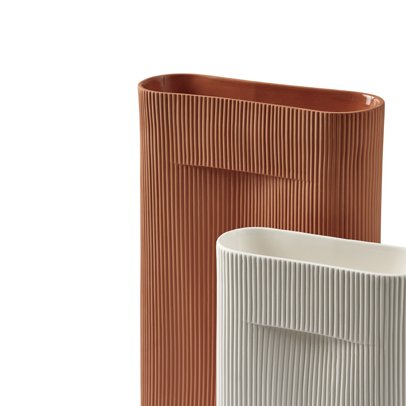 Vase Vase RIDGE Blanc cassé MUUTO