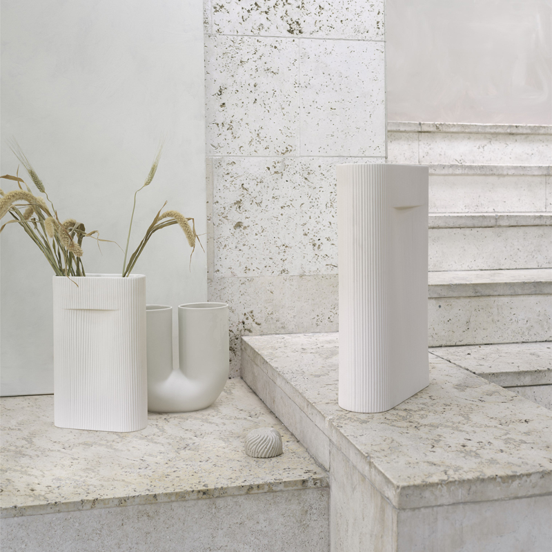 Vase Vase RIDGE Blanc cassé MUUTO