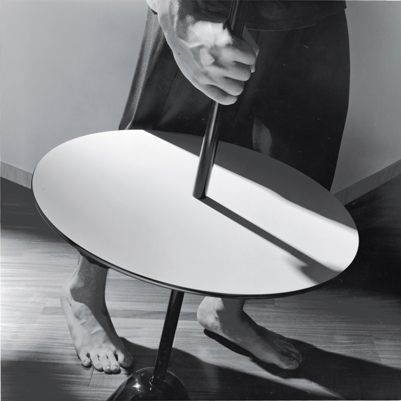 Table d'appoint guéridon SERVOMUTO BASSE Noir ZANOTTA