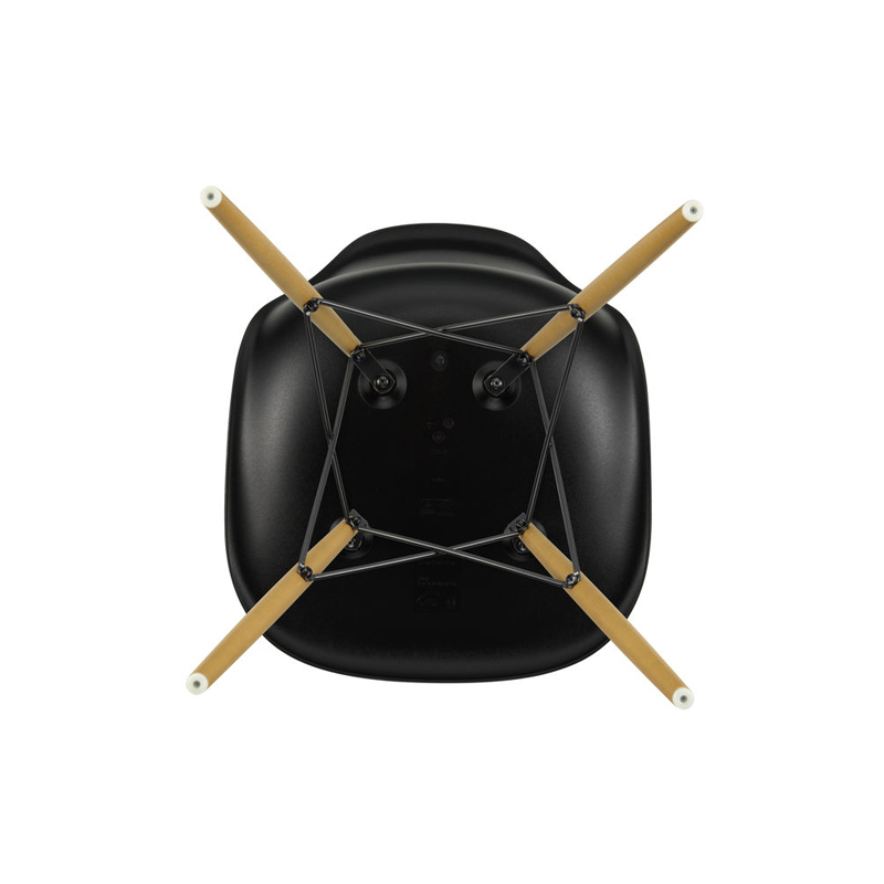 Chaise EAMES PLASTIC CHAIR DSW érable nuance de jaune Noir RE VITRA