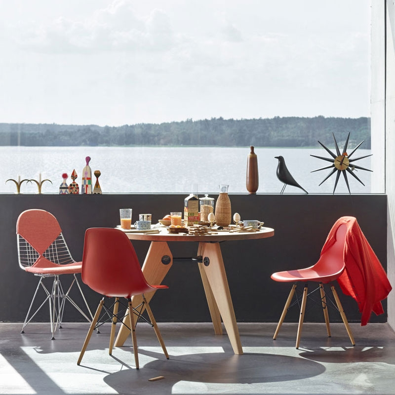 Chaise EAMES PLASTIC CHAIR DSW érable nuance de jaune Orange rouille RE VITRA