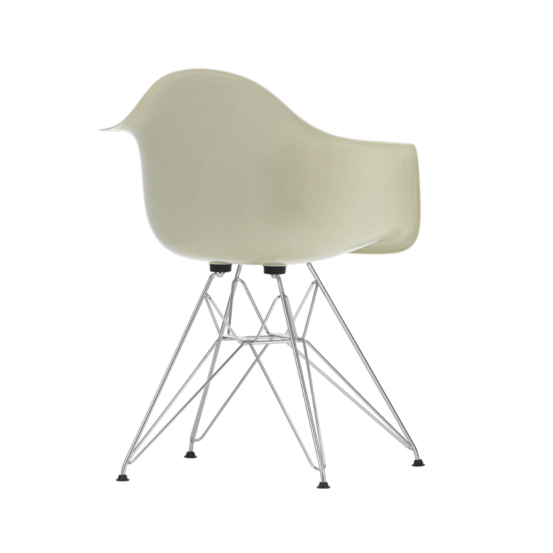 Chaise EAMES FIBERGLASS ARMCHAIR DAR Parchemin Eames VITRA