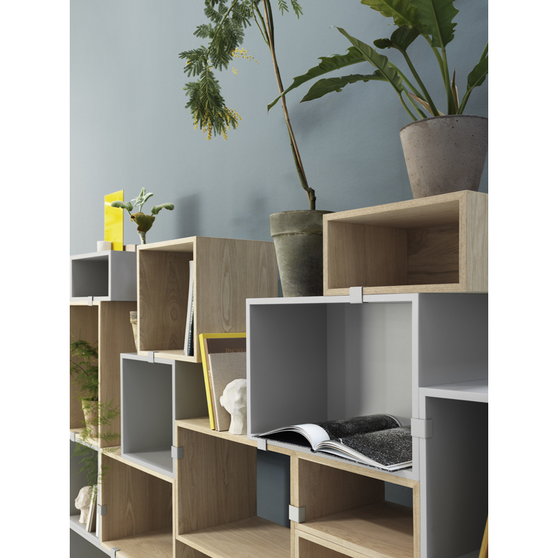 Etagère STACKED avec fond Chêne MUUTO