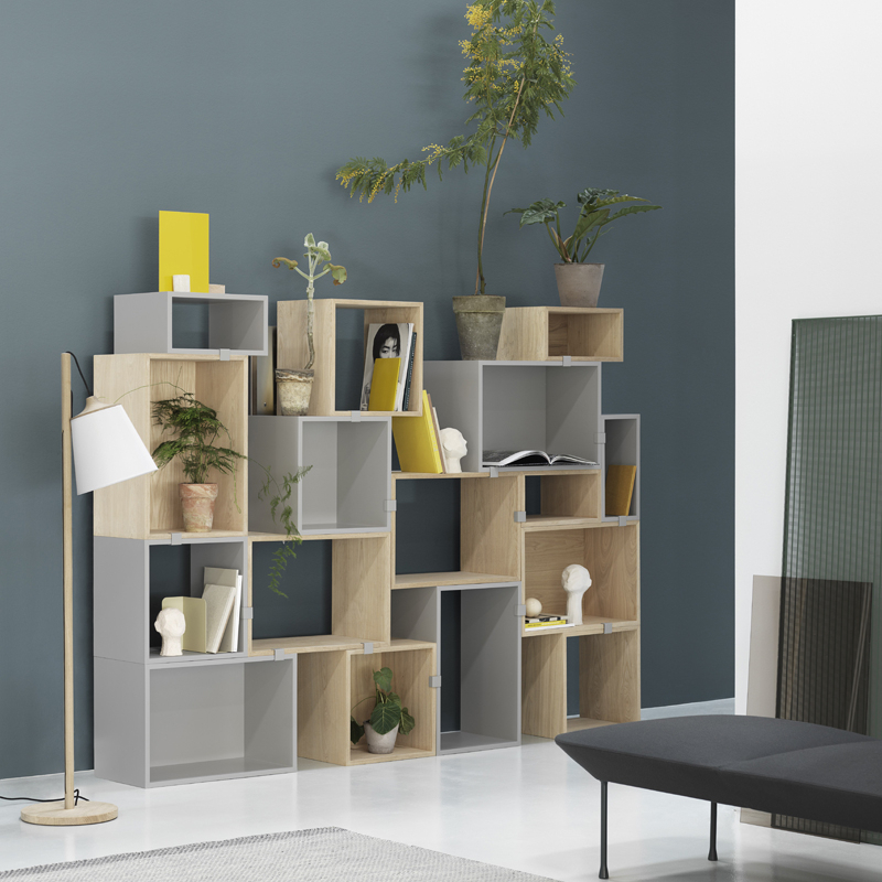 Etagère STACKED avec fond Chêne MUUTO
