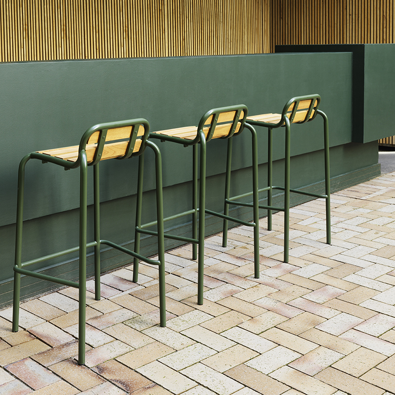 Tabouret extérieur Tabouret haut VIG ROBINIA H 65 Vert foncé Normann Copenhagen
