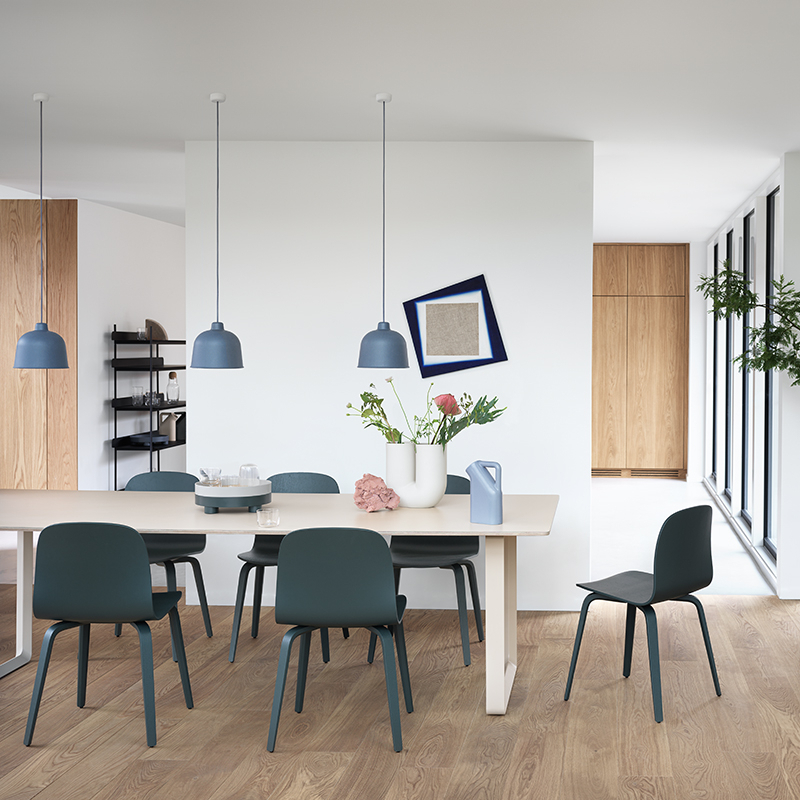 Chaise VISU pieds bois Chêne MUUTO
