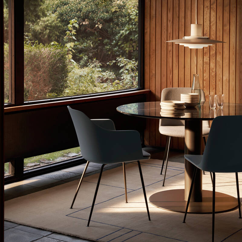 Chaise RELY HW33 Rouge vermillon AND TRADITION