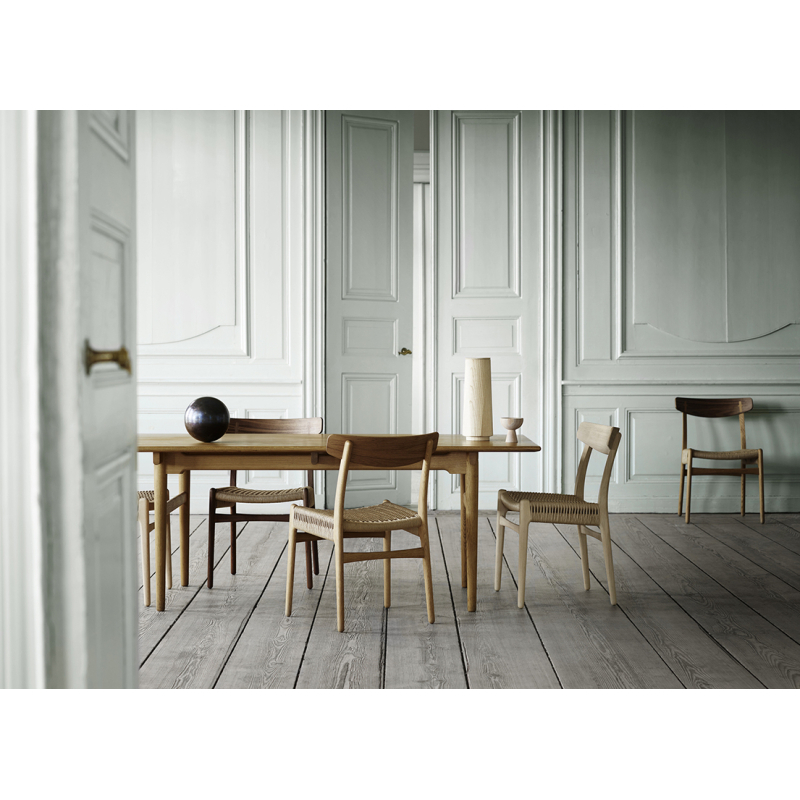 Chaise CH23 Chêne & noyer/ corde naturelle CARL HANSEN