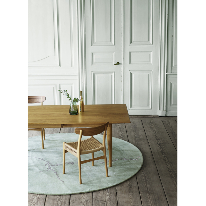 Chaise CH23 Chêne & noyer/ corde naturelle CARL HANSEN