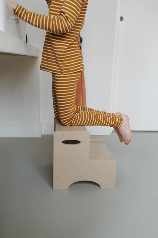 Jouet & accessoires enfant Marchepied STEP UP Beige NOFRED