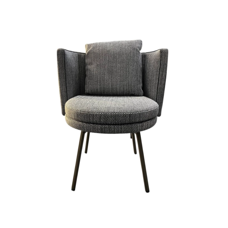 TORII DINING Tissu Muschio 21 MINOTTI