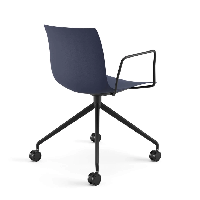 Fauteuil de bureau CATIFA RE 46 4 branches à roulettes Bleu nuit ARPER