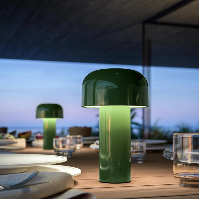 Lampe à poser BELLHOP Vert brillant FLOS