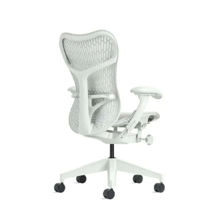 MIRRA 2 Butterfly Alpine HERMAN MILLER