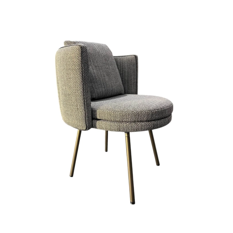 TORII DINING Tissu Muschio 21 MINOTTI