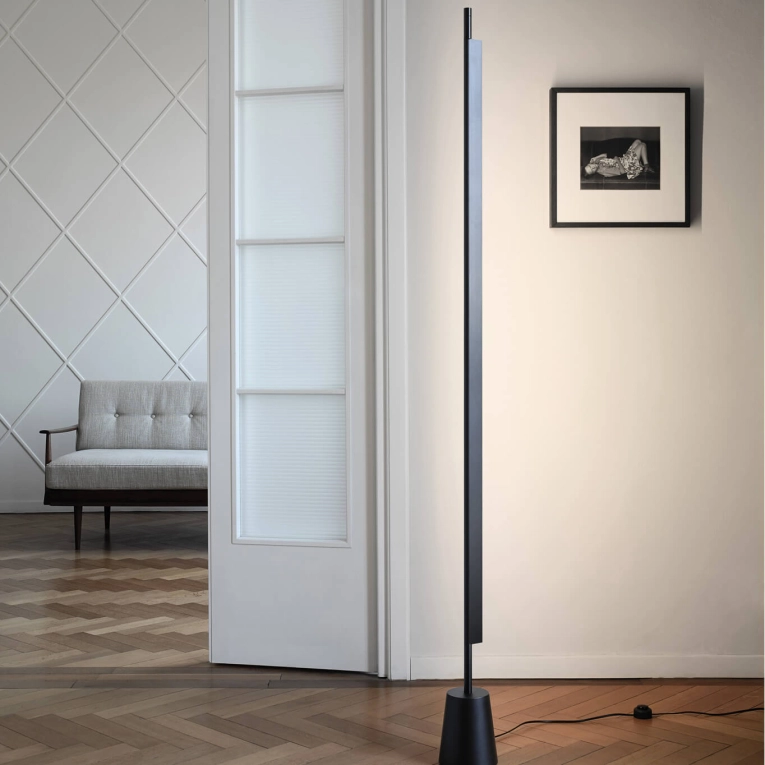 Lampadaire COMPENDIUM Noir LUCEPLAN