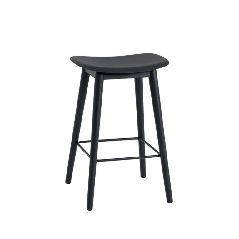 FIBER BAR STOOL pieds bois H 65 Noir MUUTO