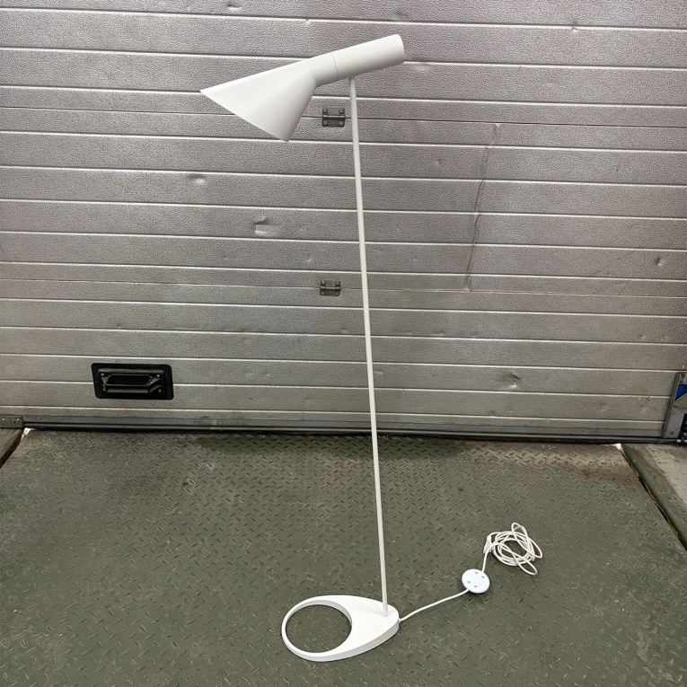 Floor Lamp AJ Blanc LOUIS POULSEN