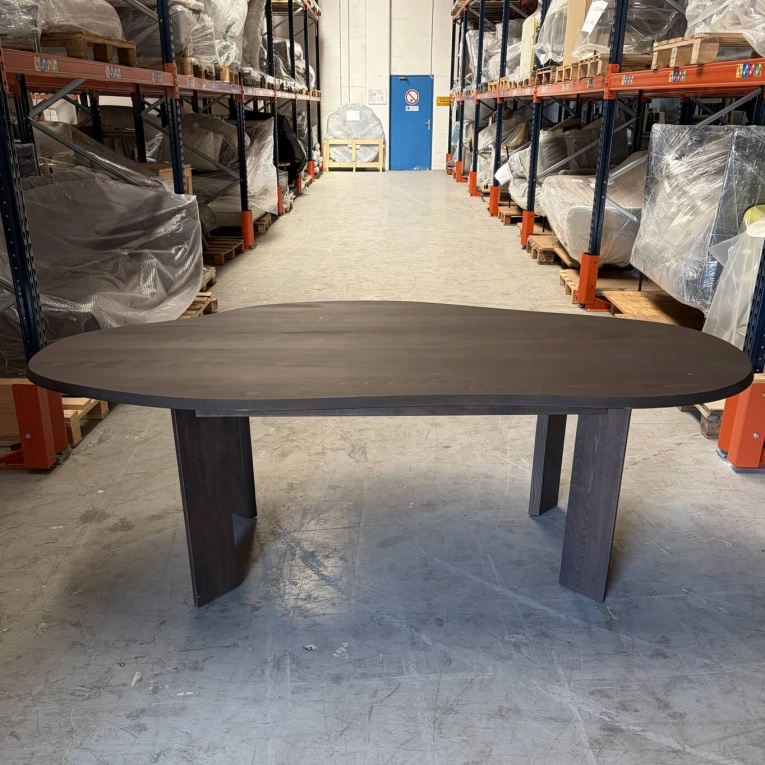 Table TARN  L 220 Hêtre foncé FERM LIVING