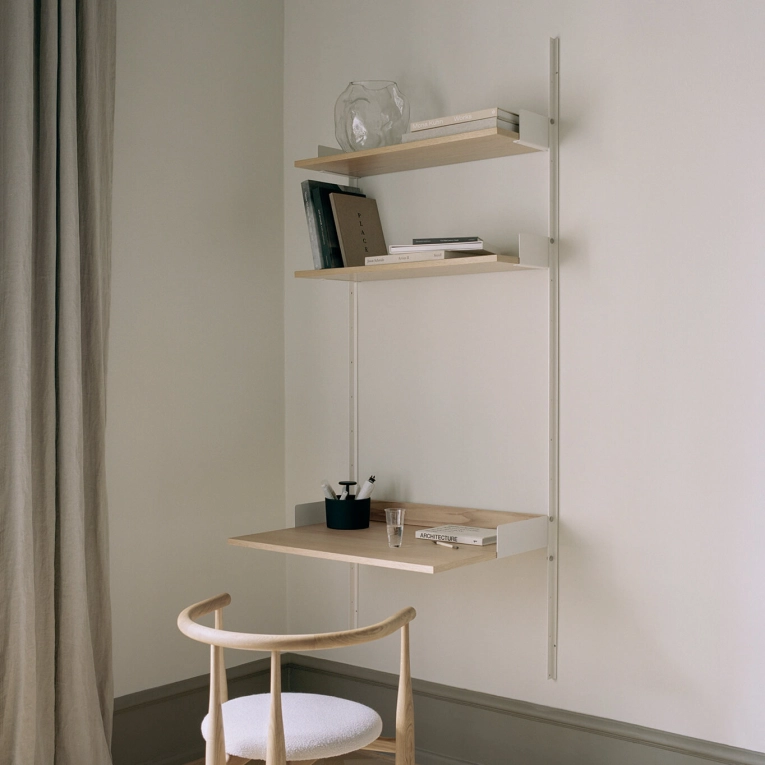 Bureau NEW WORKS STUDY SHELF White/ Oak NEW WORKS