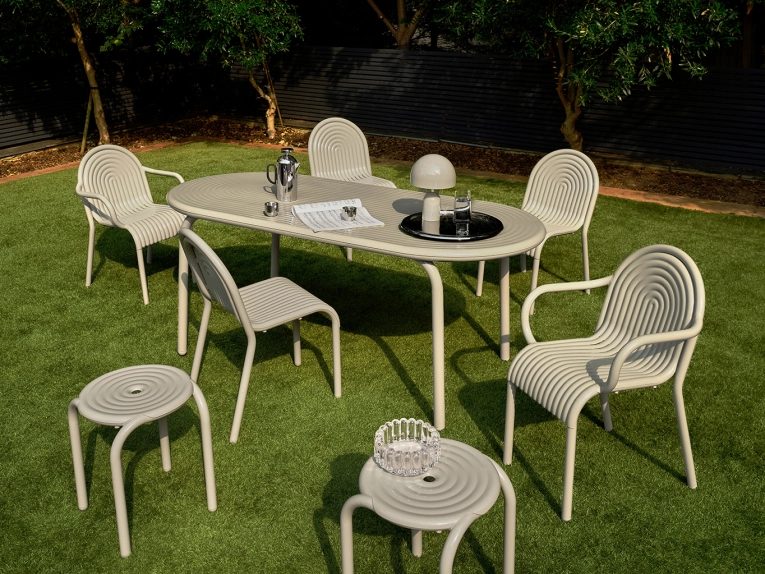 Outdoor Chair and Small Lounge Chair 01 Groove Arm Putty TOM DIXON