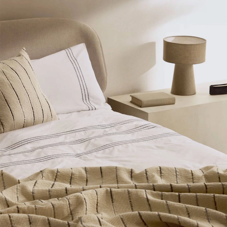 OCTAVIA Frêne / Blanc KAVE HOME