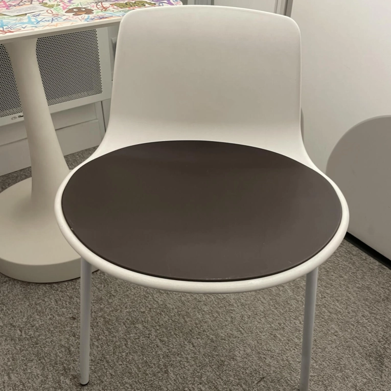 Chaise LOTTUS KIDS Blanc galette d'assise Marron ENEA