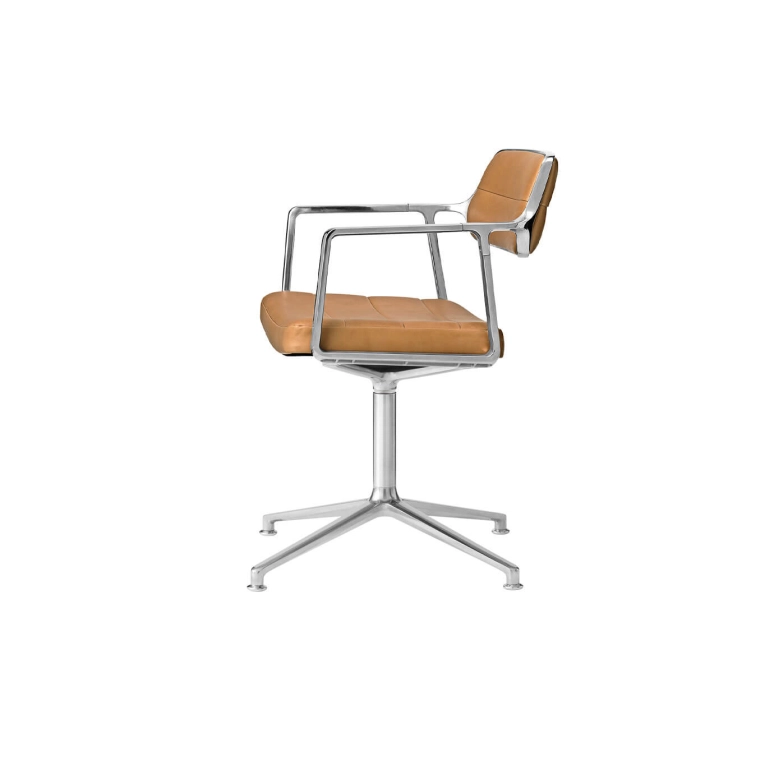 SWIVEL CHAIR 453 à patins Cuir Camel / Aluminium poli VIPP