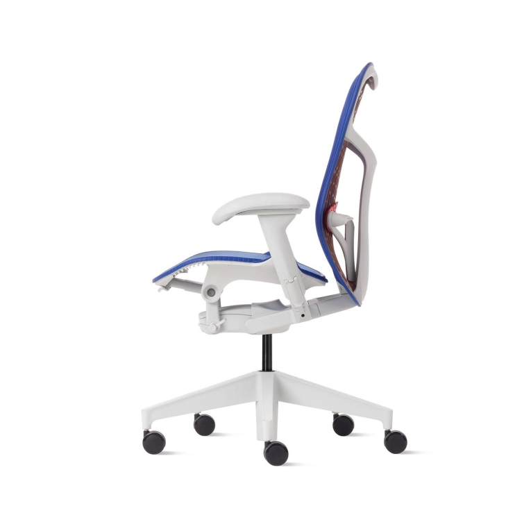 MIRRA 2 Butterfly Cordovan / Bleu Ultramarin HERMAN MILLER