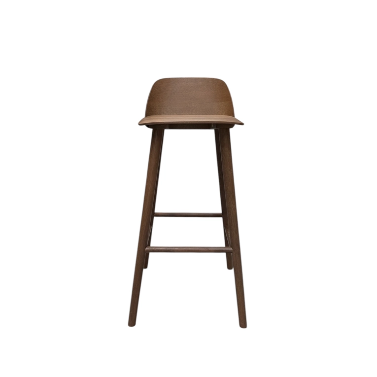 Tabouret haut NERD BARSTOOL Brun foncé MUUTO